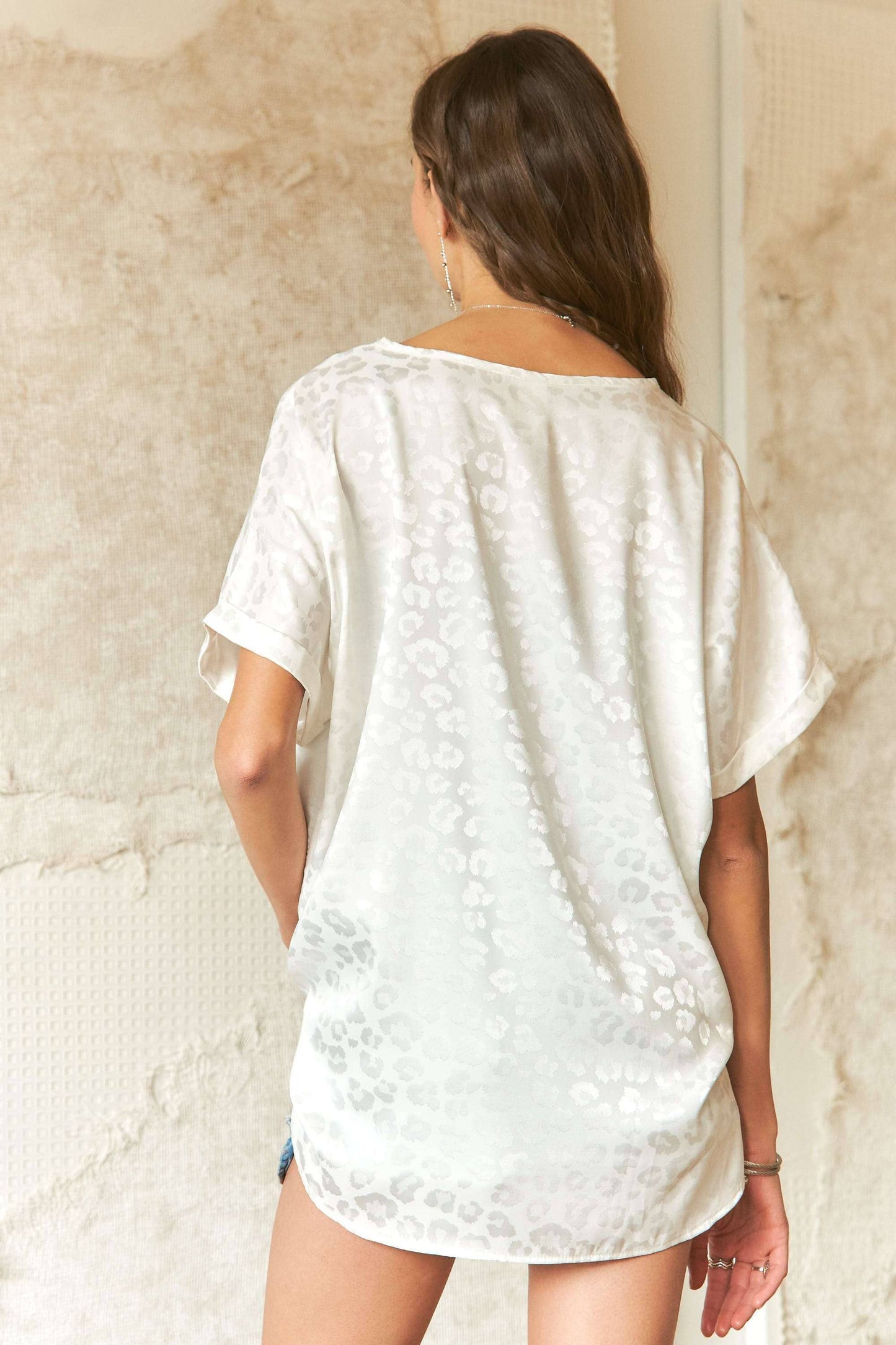 JACQUARD SATIN HI-LOW TOP: BLACK / 2XL