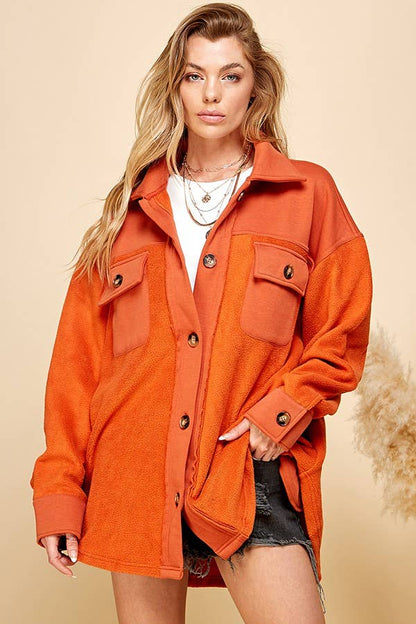WOMEN FRONT POCKET BUTTON OVERSIZE JACKET: RUST / M