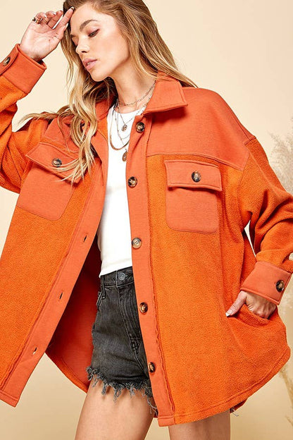 WOMEN FRONT POCKET BUTTON OVERSIZE JACKET: RUST / M