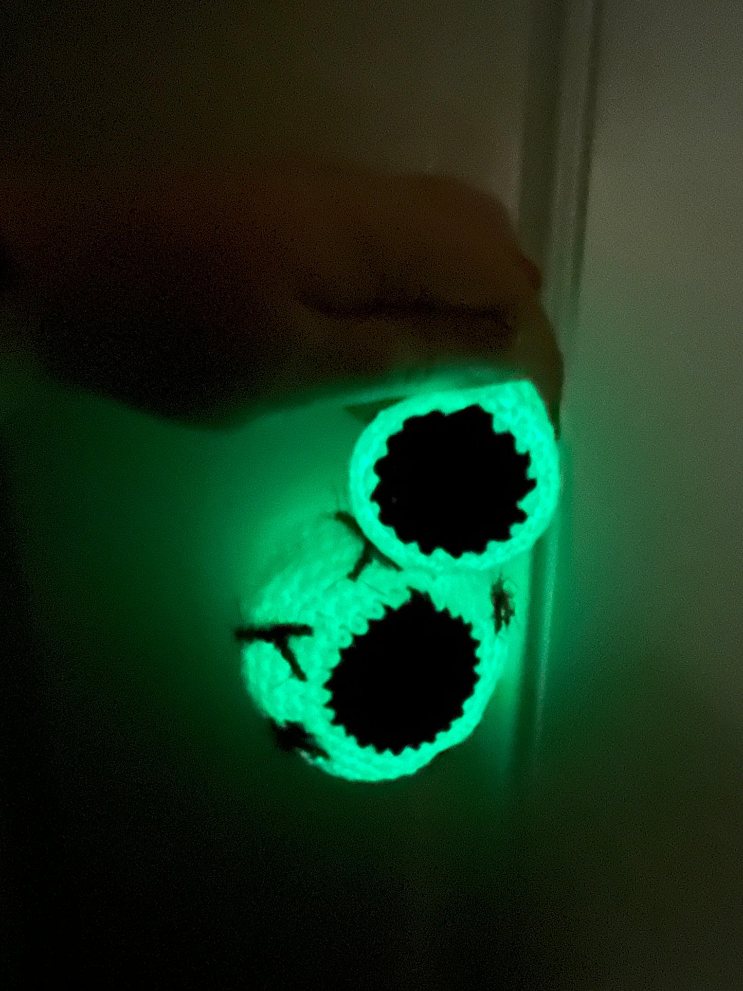 Small eyeball 👁️- Glow in the Dark